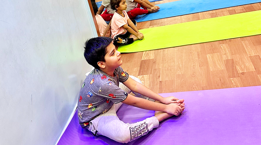kids & family yoga